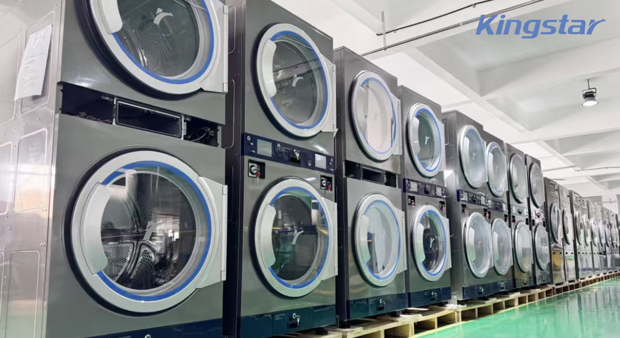 Hoe u versleten kledingstukken professioneel kunt wassen: technische kernpunten en risicopreventie